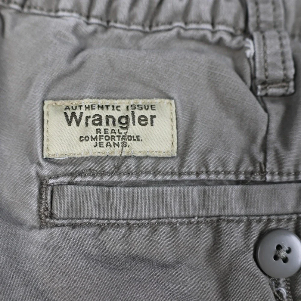 Wrangler Shorts Mens 42 Khaki Chino Pleated Elastic Waist Zip Fly Cotton Casual